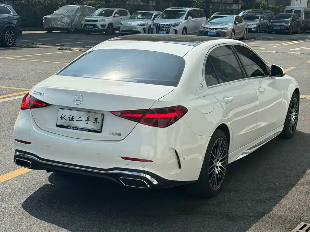 Mercedes-Benz C-Class — миниатюра 14