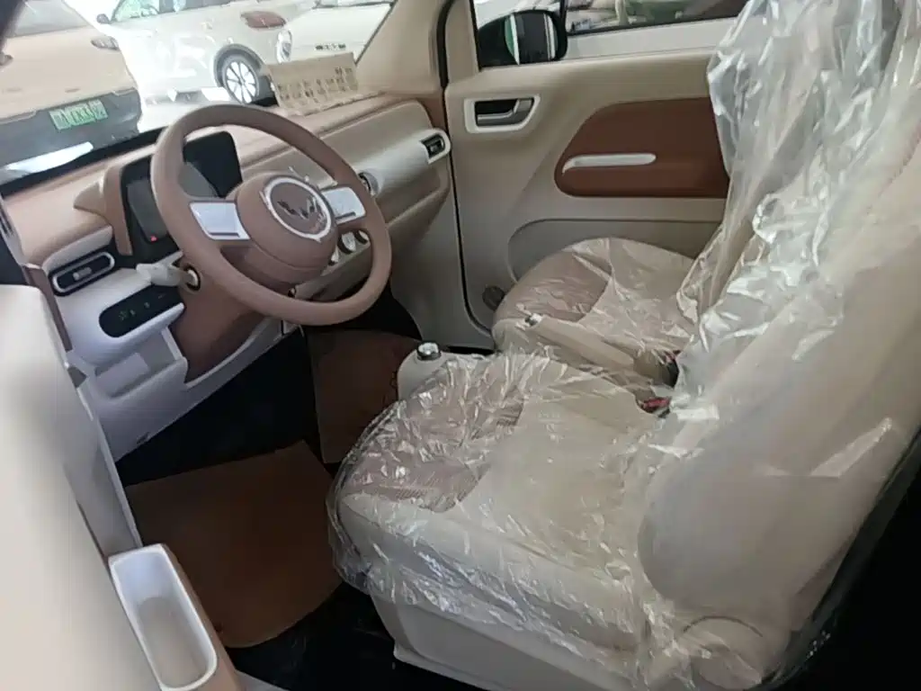 Wuling MINIEV — миниатюра 15