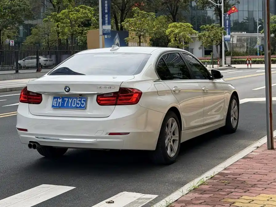 BMW 3 Series — миниатюра 6