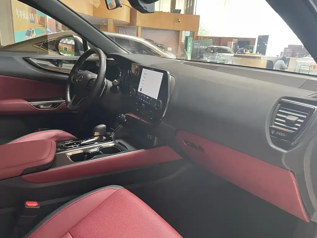 Lexus NX New Energy — миниатюра 7