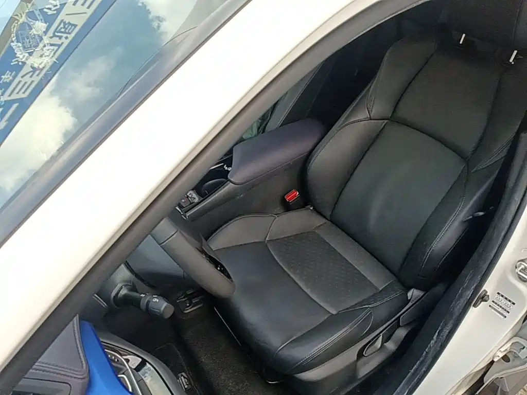 Toyota IZOA — миниатюра 15