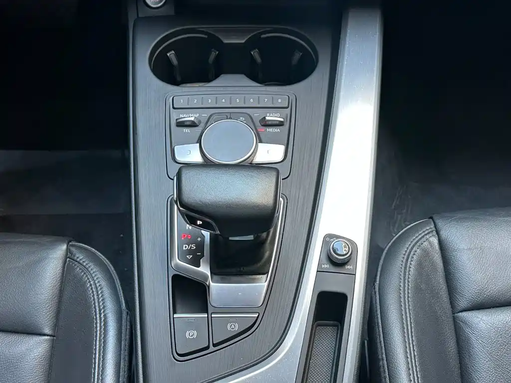 Audi A4L — миниатюра 15