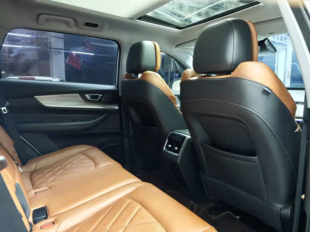 Chery Tiggo 8 — миниатюра 10