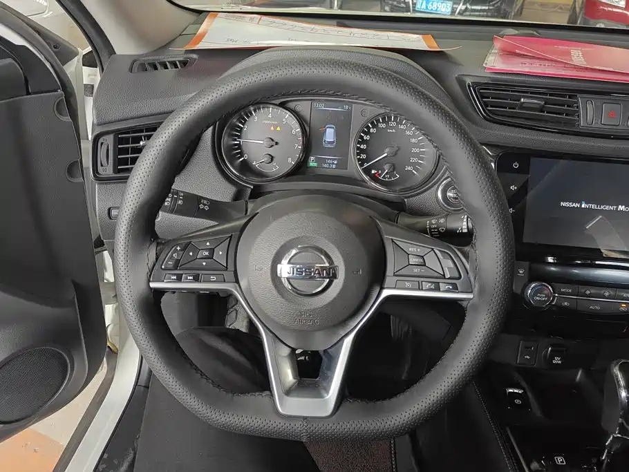 Nissan X-Trail — миниатюра 15