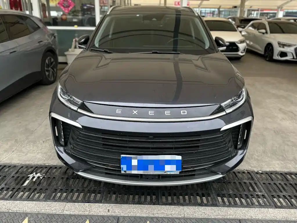 Exeed Lingyun — миниатюра 2