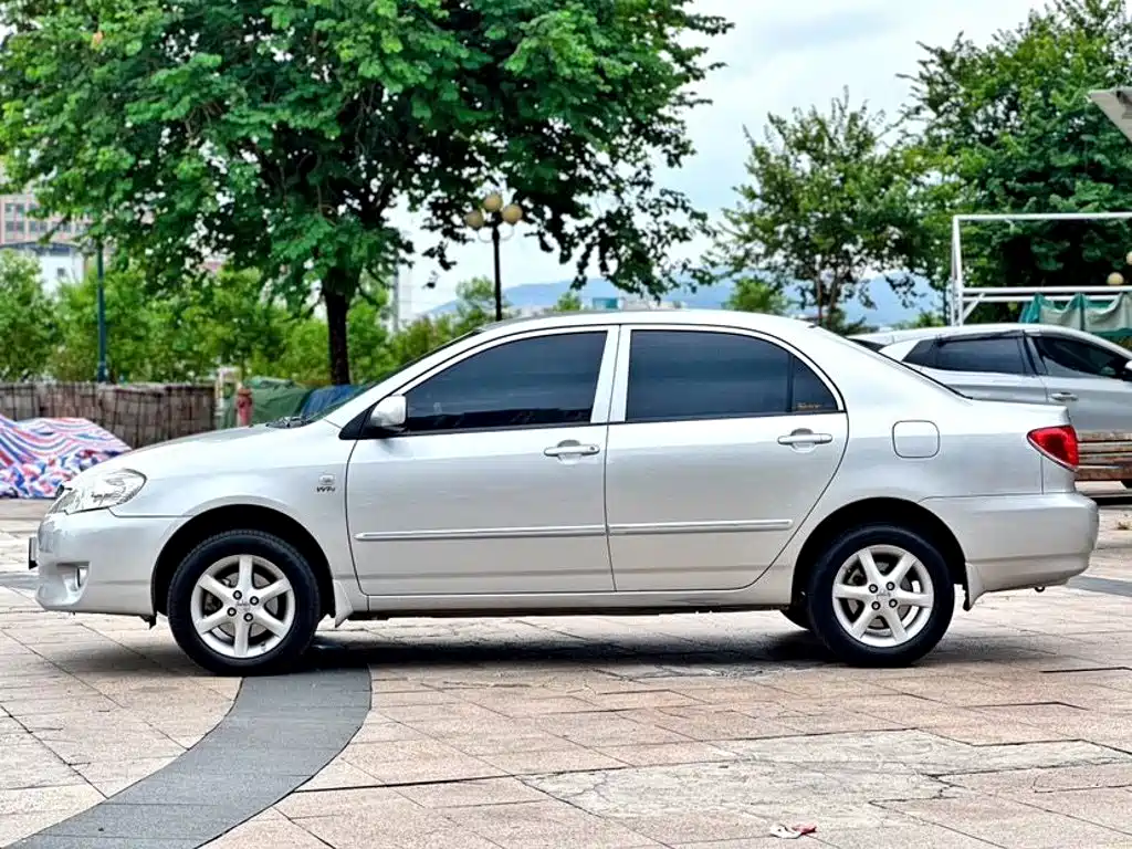 Toyota Corolla — миниатюра 4
