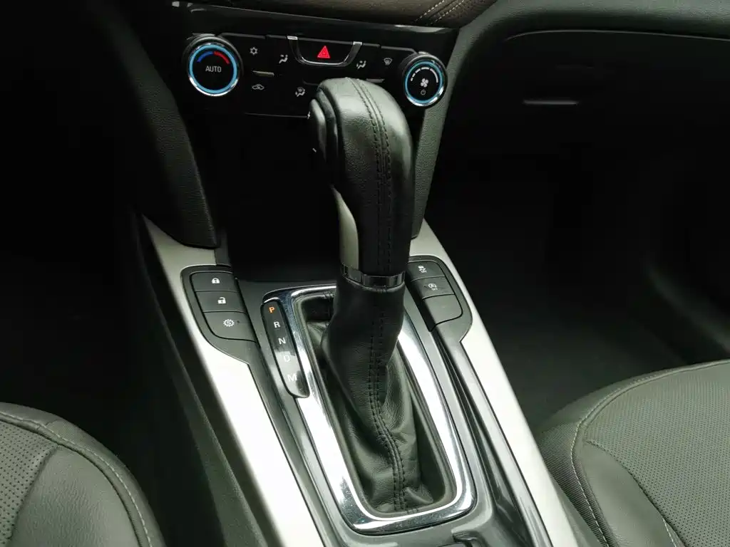 Chevrolet Malibu — миниатюра 13