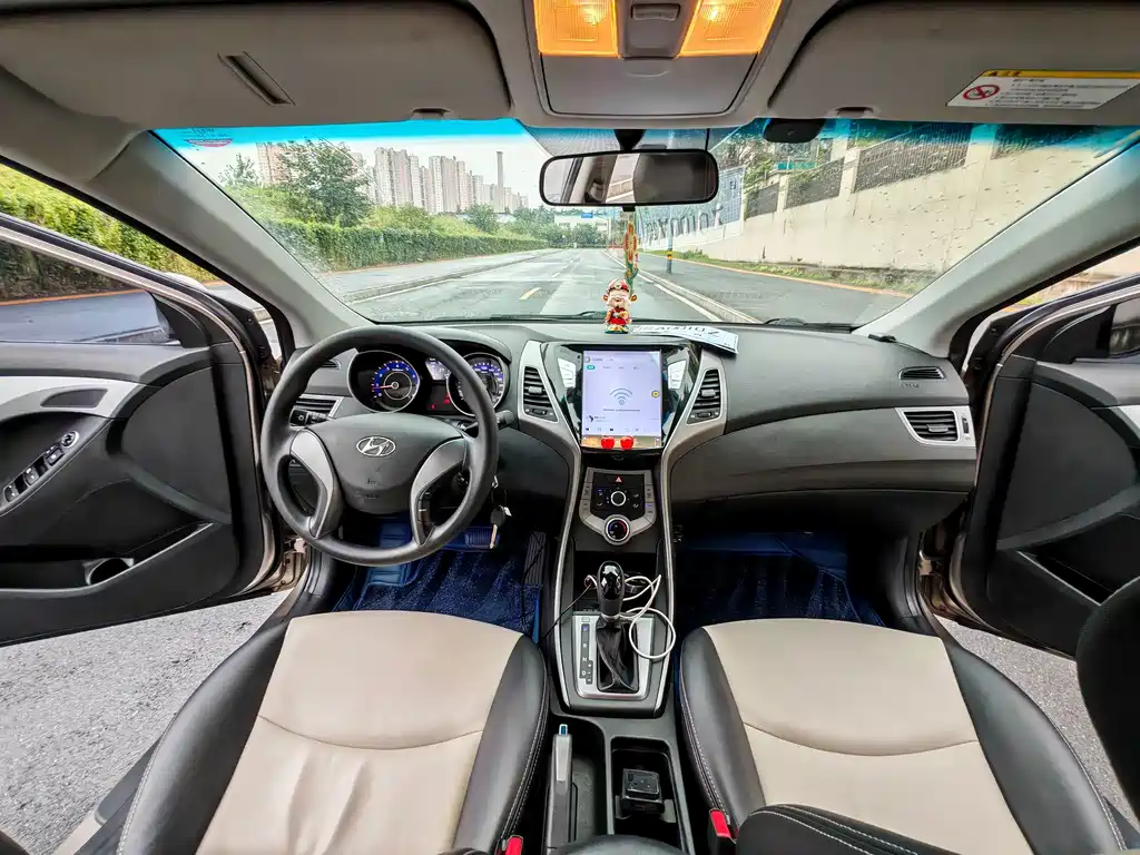 Hyundai Elantra Langdong — миниатюра 16