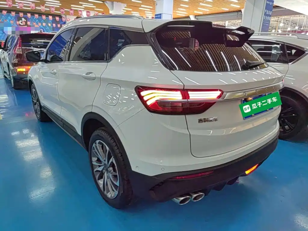 Geely Binyue — миниатюра 5