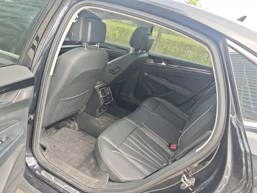 Volkswagen Passat — миниатюра 5