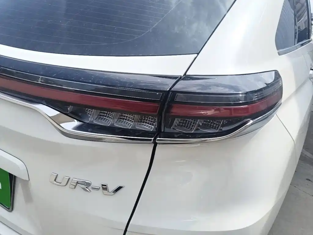 Honda UR-V — миниатюра 8