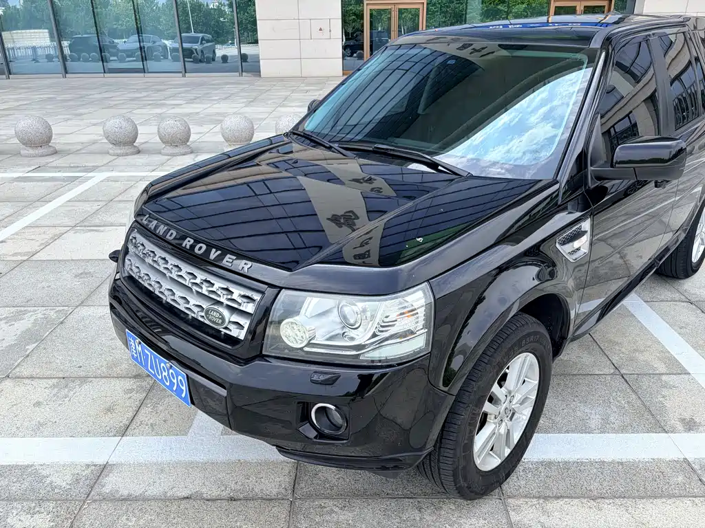 Land Rover 2 013 2.2T SD4 SE