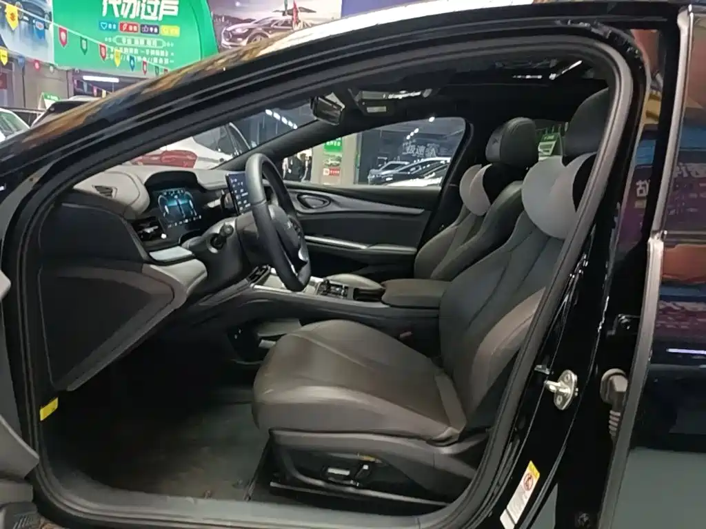 BYD Seal — миниатюра 15
