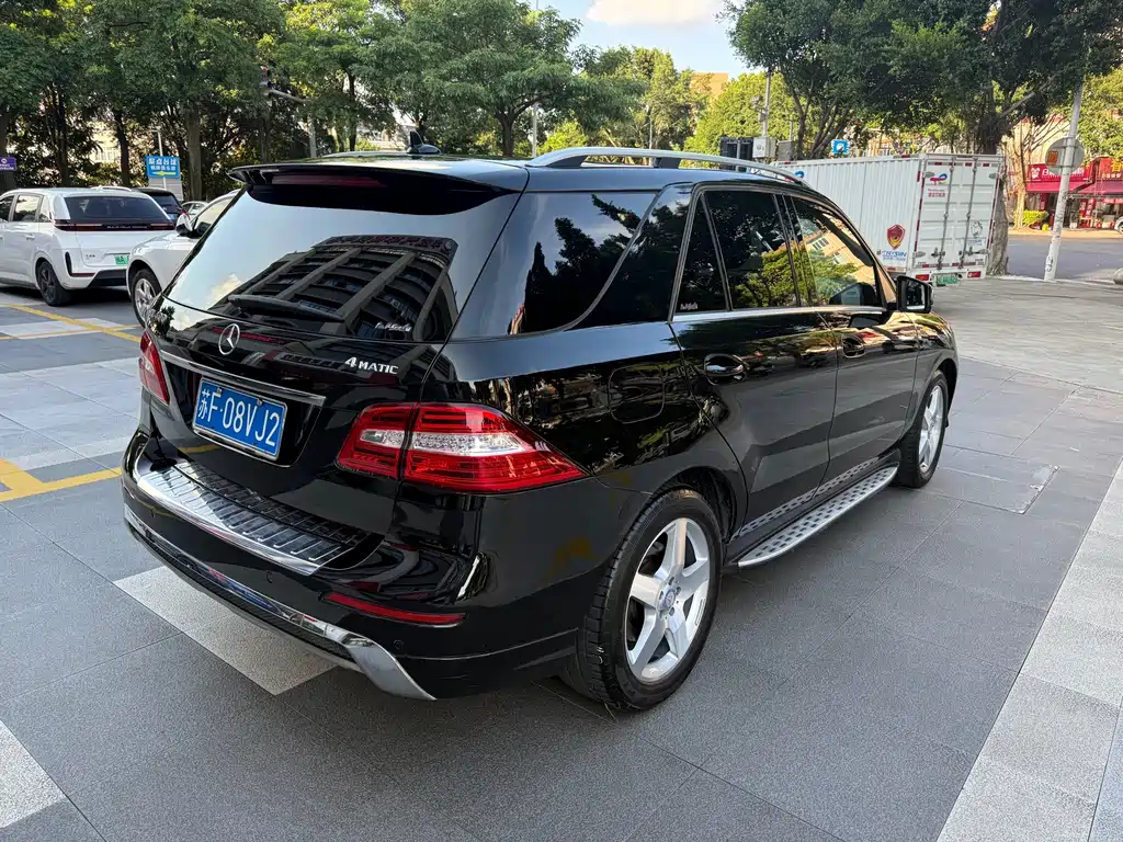 Mercedes-Benz M-Class — миниатюра 6