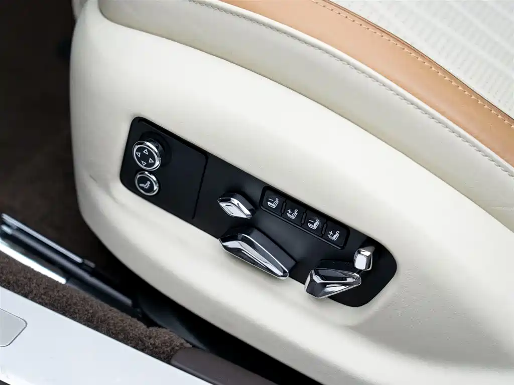 BENTLEY FLYING SPUR PLUG IN HYBRID