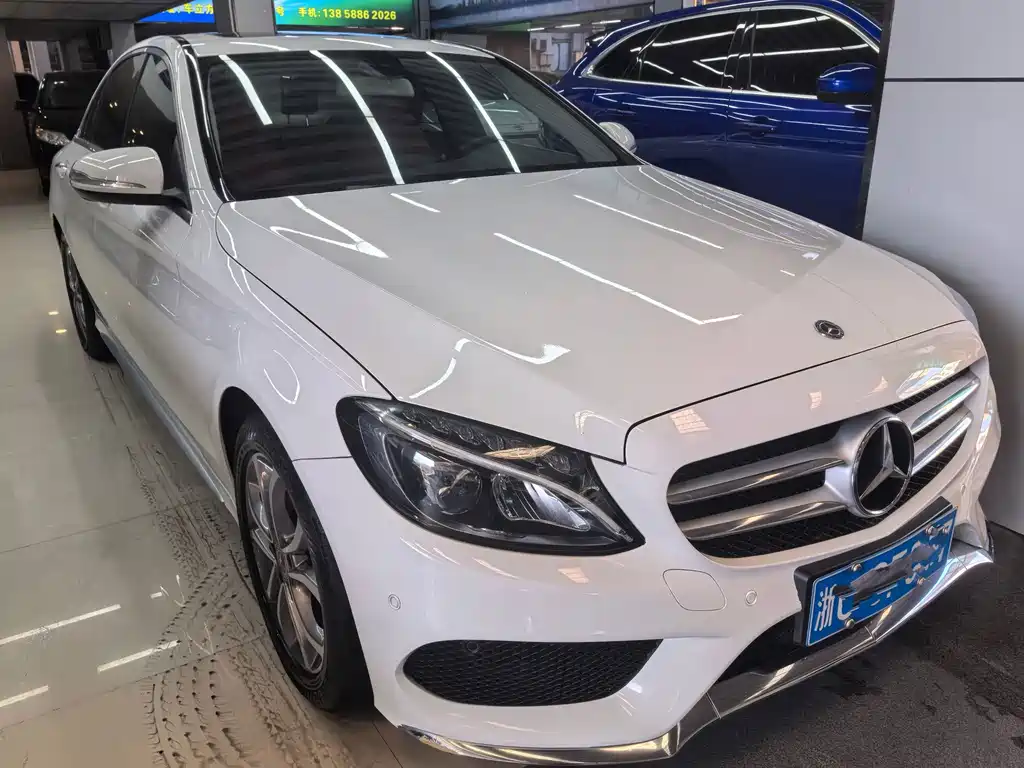 Mercedes-Benz C-Class — миниатюра 7