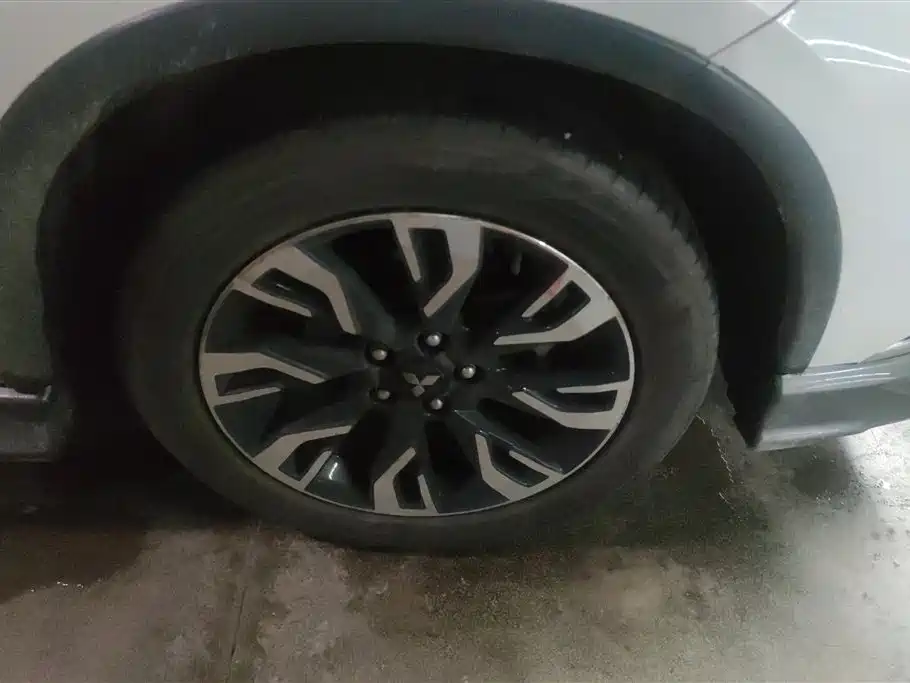 Mitsubishi Outlander 2020 2.0L Enjoy 5 мест