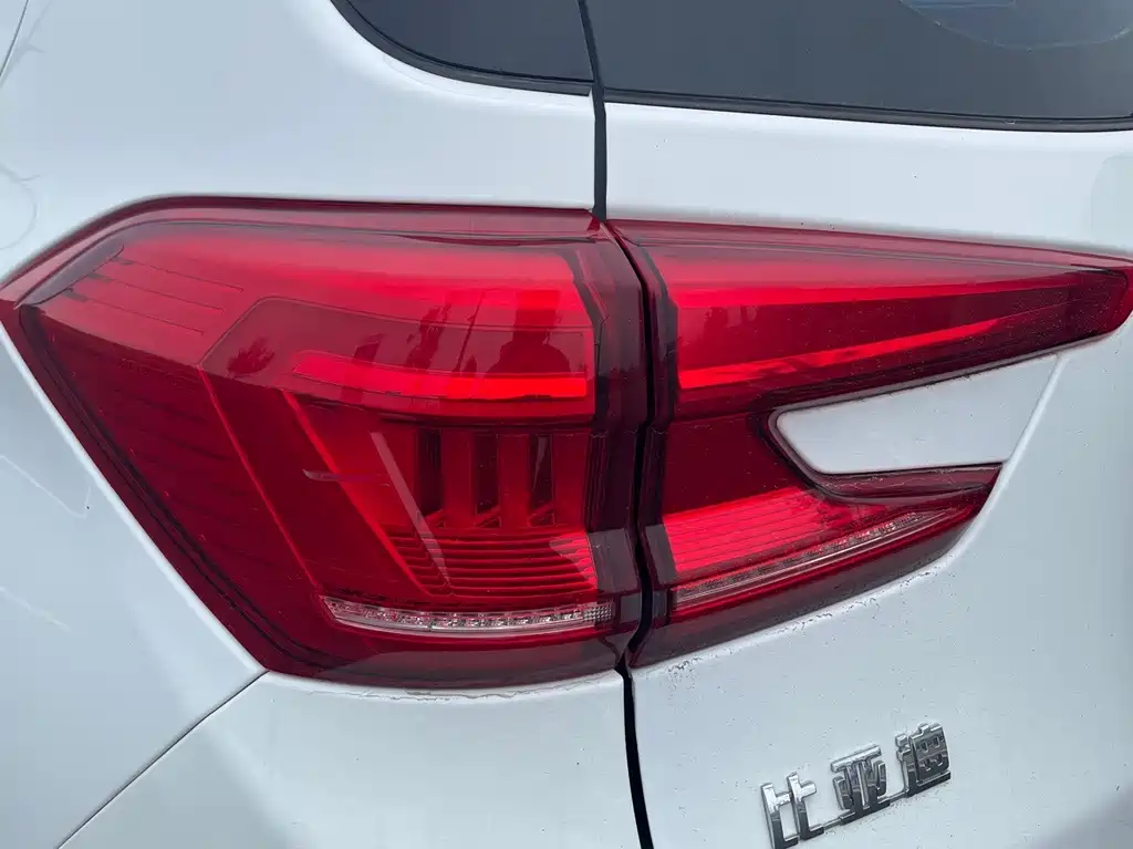 BYD Yuan Pro — миниатюра 6
