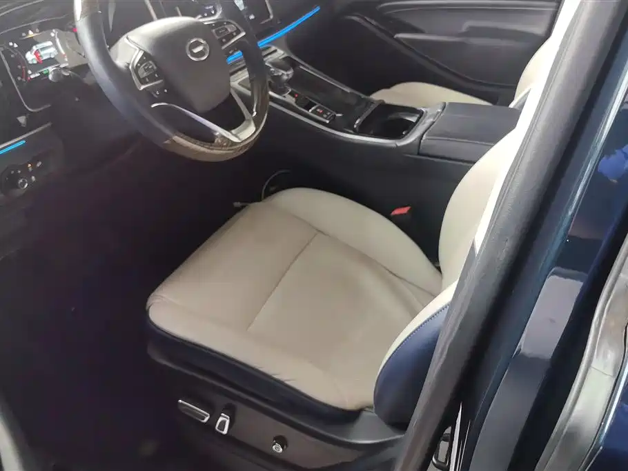 GAC M8 2021 390T Premium