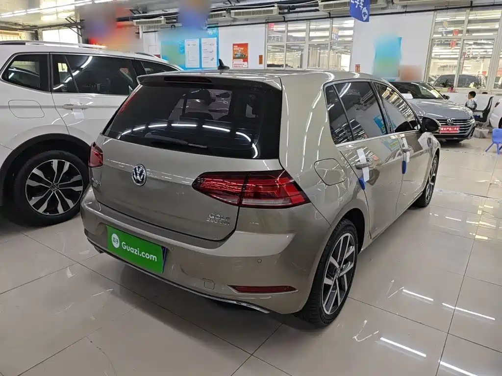 Volkswagen Golf — миниатюра 5