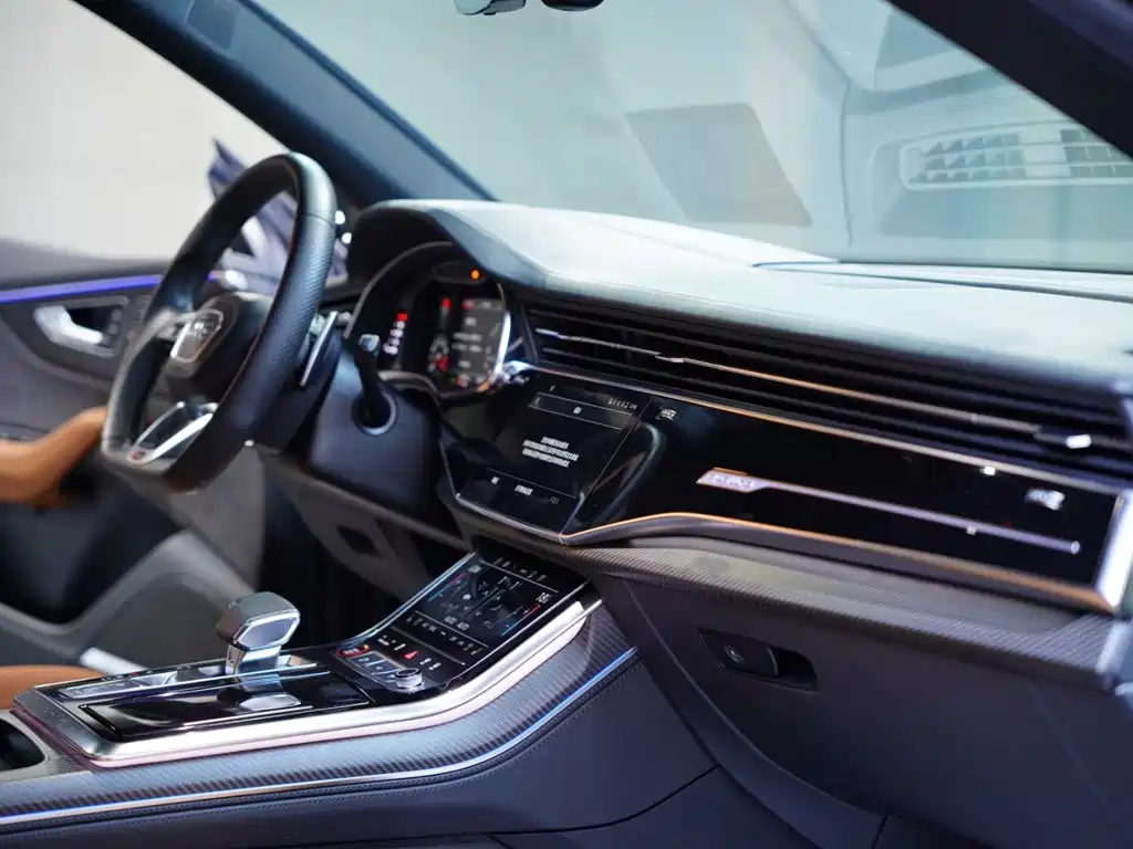 Audi RS Q8 — миниатюра 30