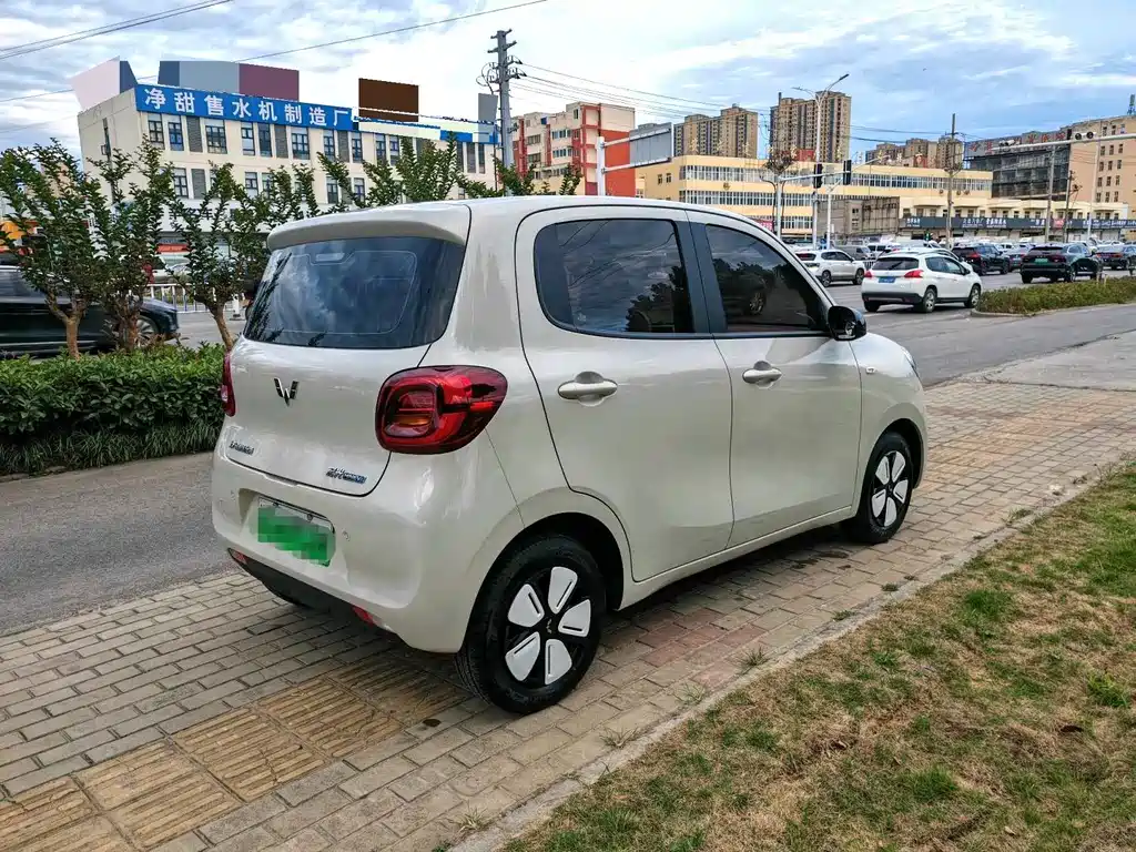 Wuling MINIEV — миниатюра 8