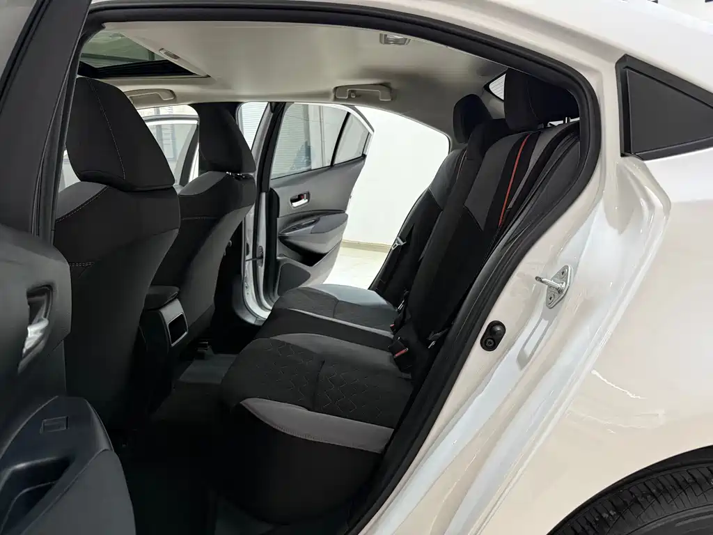 Toyota Corolla — миниатюра 10
