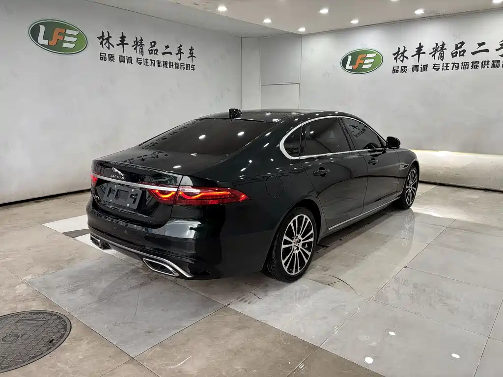 Jaguar XFL 2024 2.0T P250 Premium Luxury
