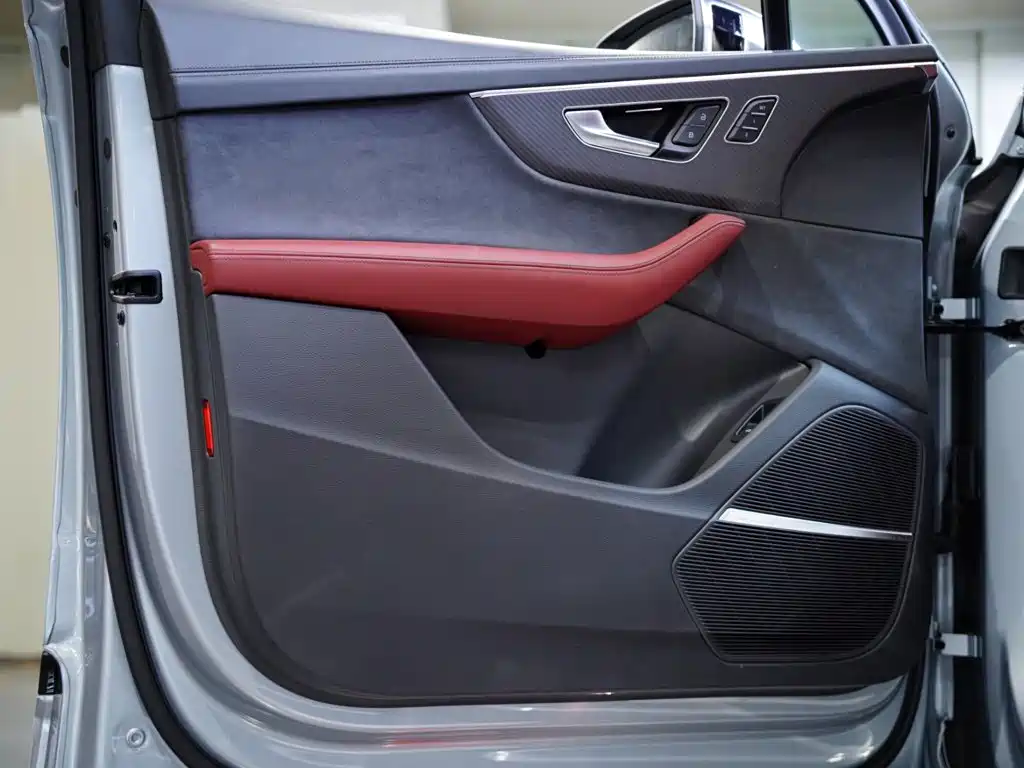 Audi SQ7 — миниатюра 13