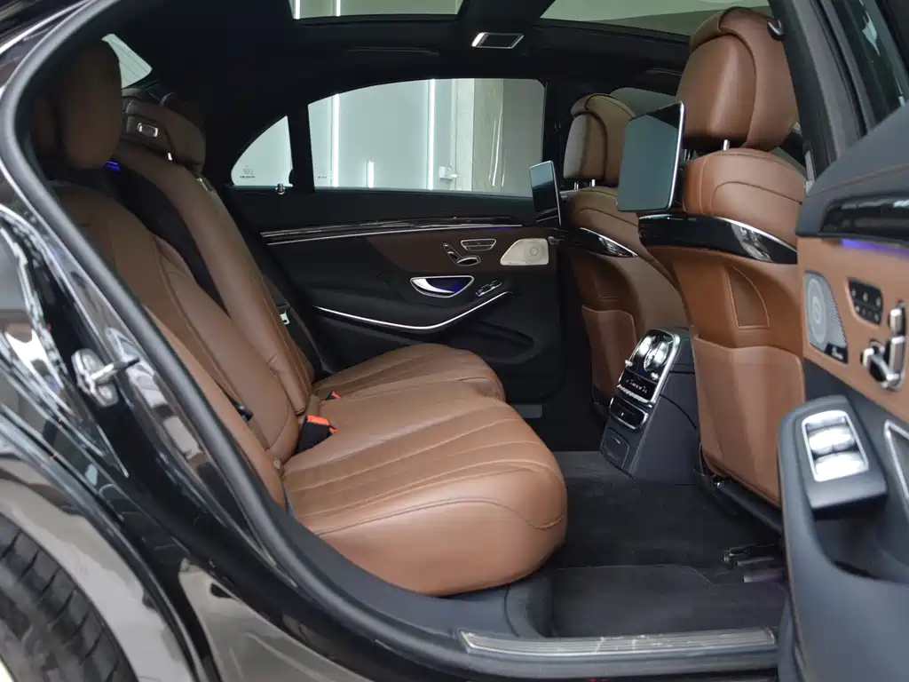 Mercedes-Benz S-Class — миниатюра 8