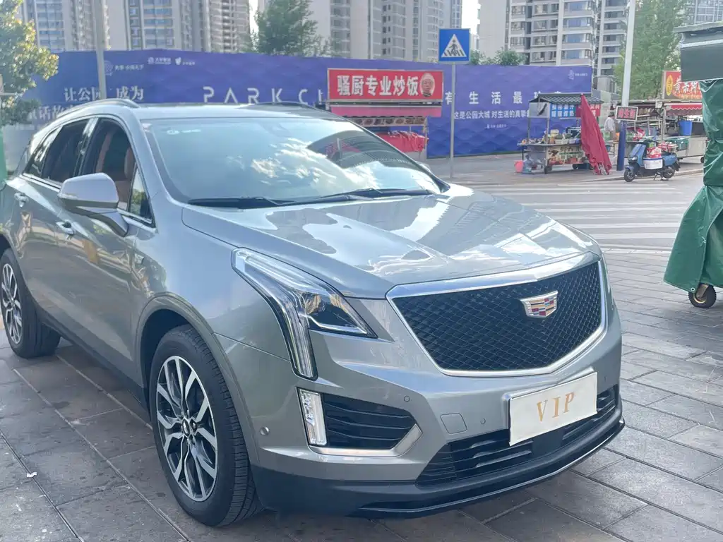 CADILLAC XT5