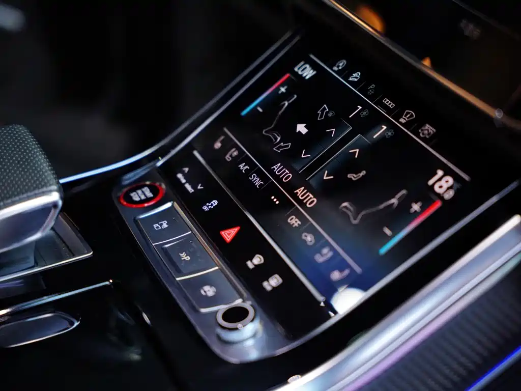Audi RS Q8 — миниатюра 32