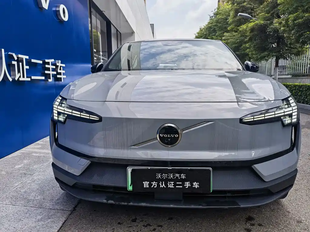 Volvo EX30 — миниатюра 2