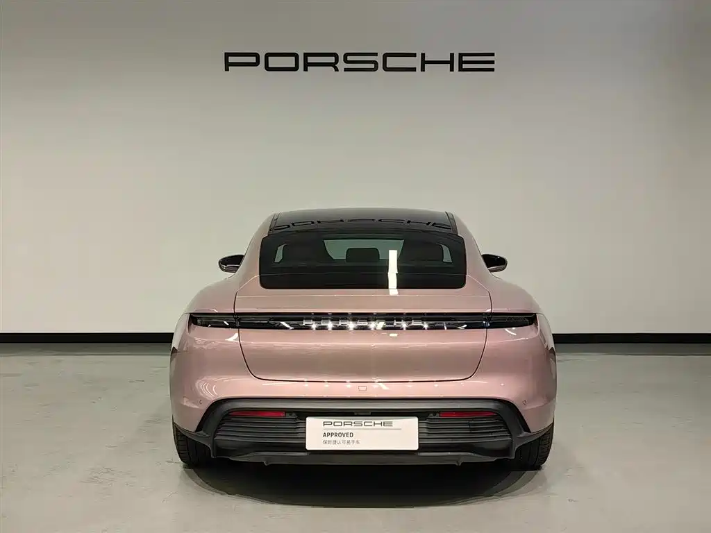 Porsche Taycan — миниатюра 8