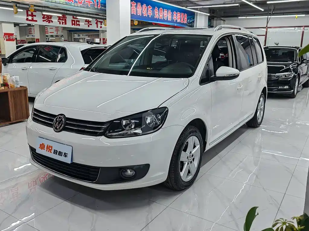 Volkswagen Touran 2014