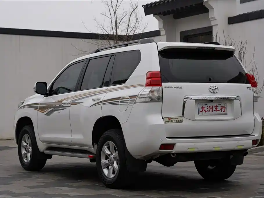Toyota Land Cruiser Prado 2010 4.0L AT TX-L