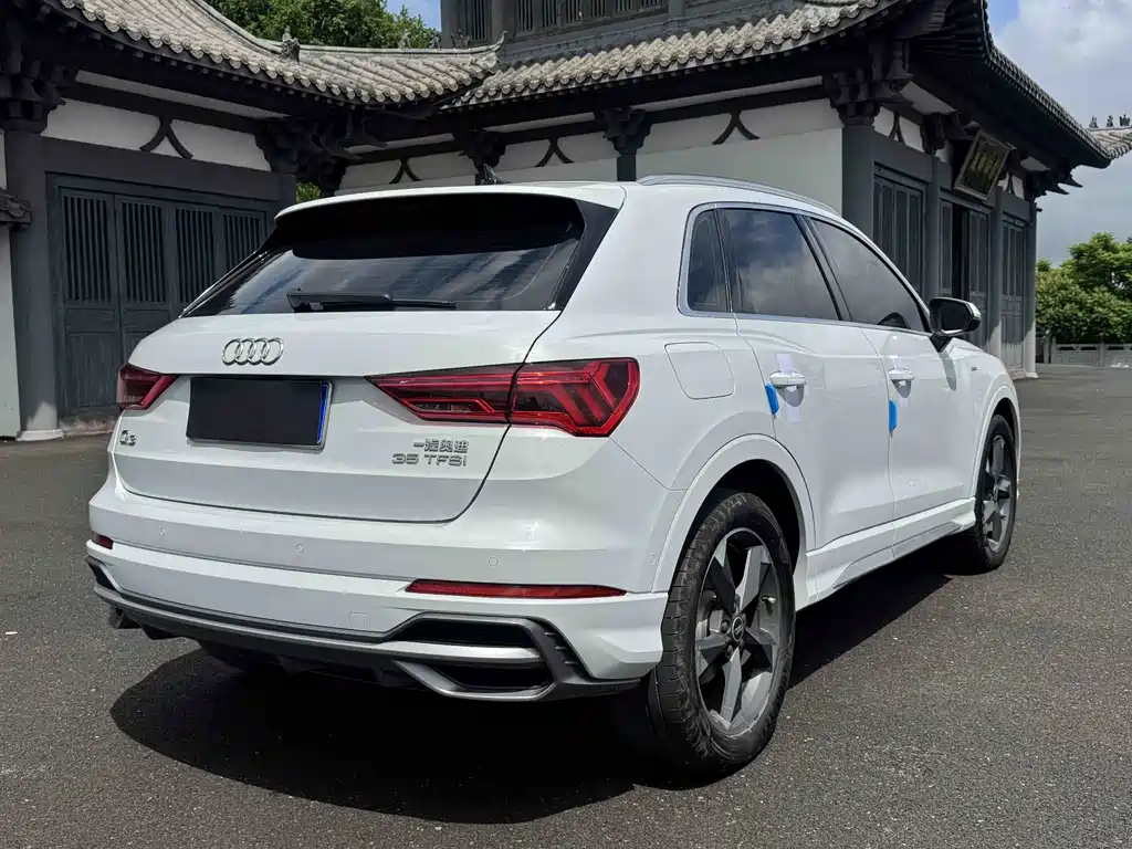 Audi Q3 2022 35 TFSI Fashion