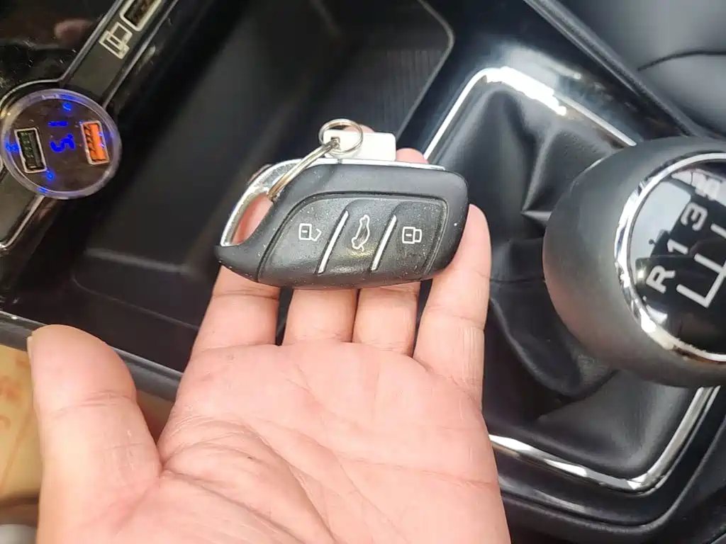 Roewe i5 — миниатюра 9