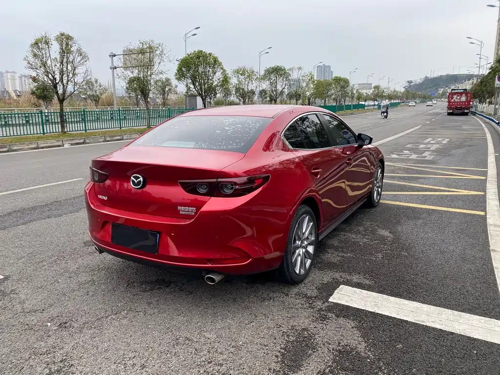 MAZDA 3 ANGKESAILA