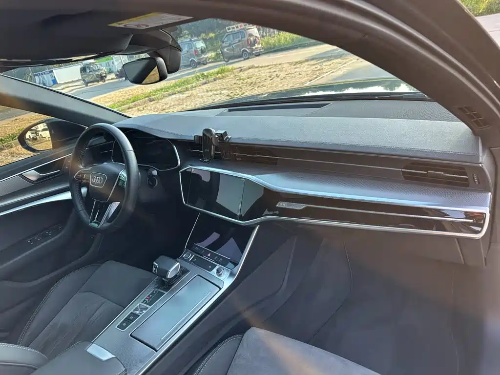 Audi A6L — миниатюра 14