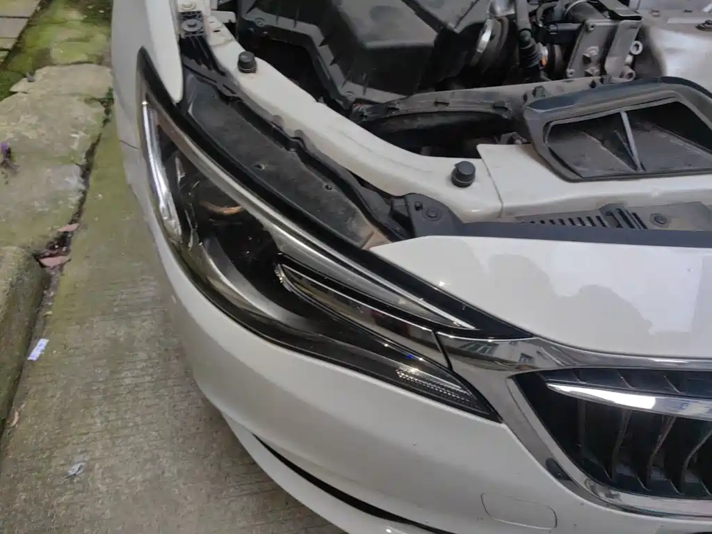 Buick Excelle — миниатюра 7