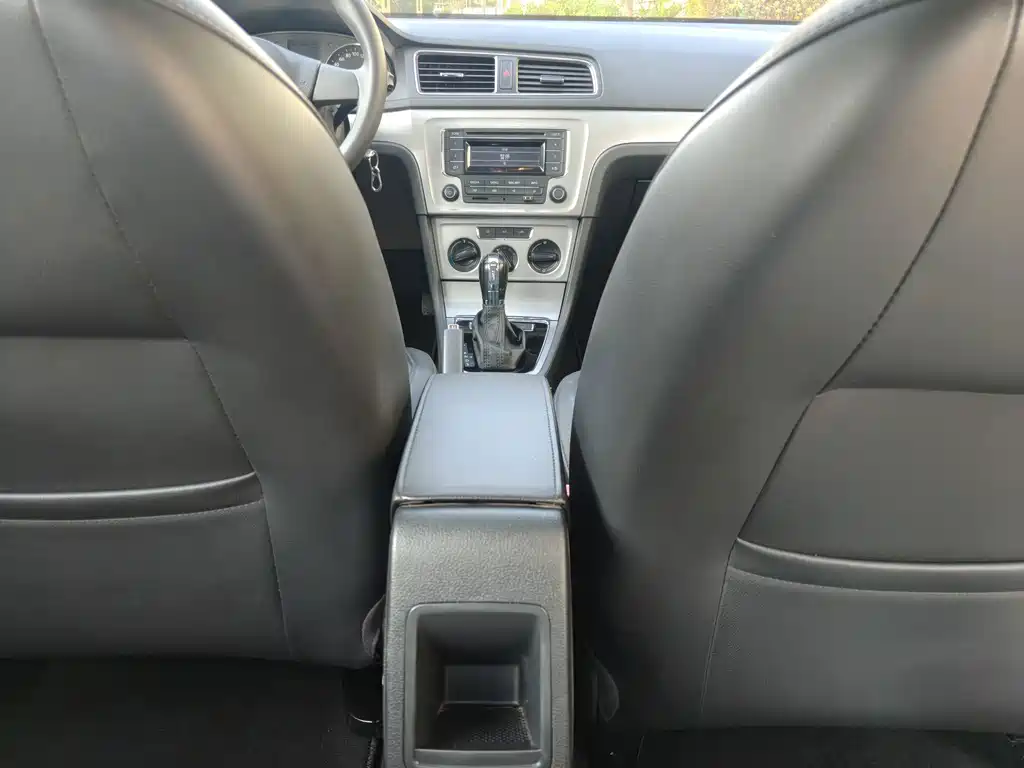 Volkswagen Lavida — миниатюра 20