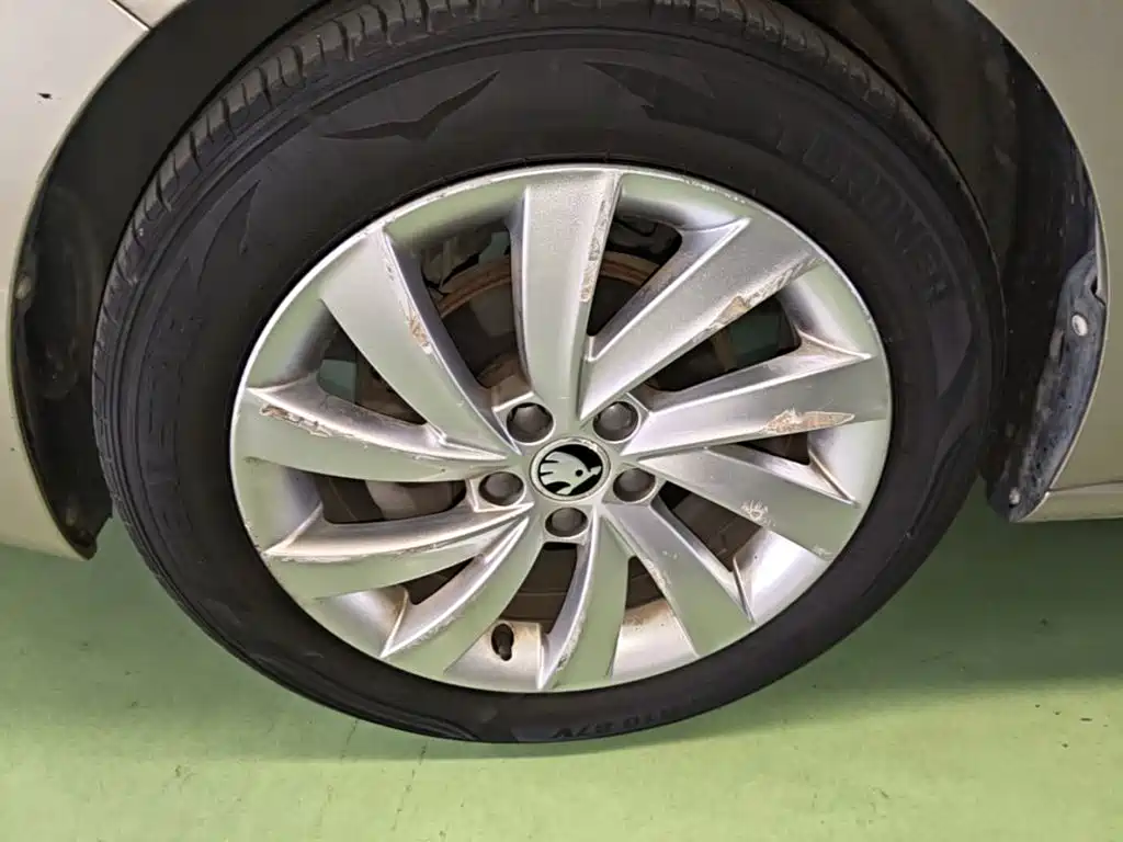 Skoda Rapid — миниатюра 23