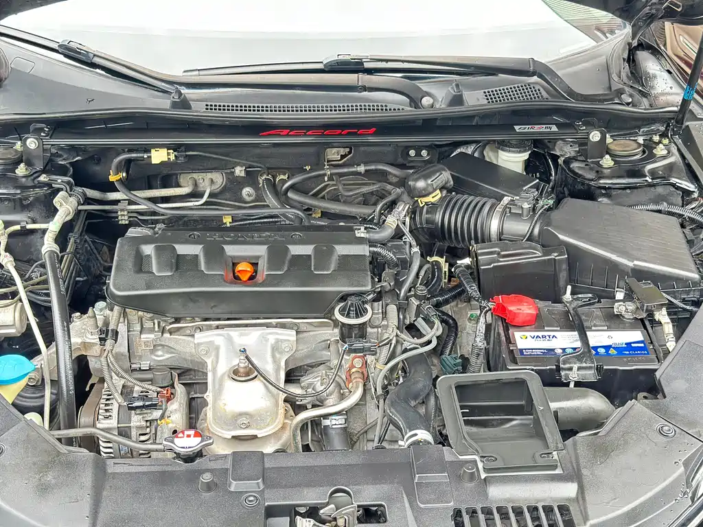 Honda Accord — миниатюра 17
