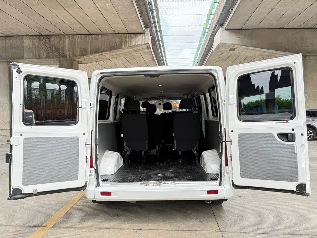 MAXUS V80 — миниатюра 9
