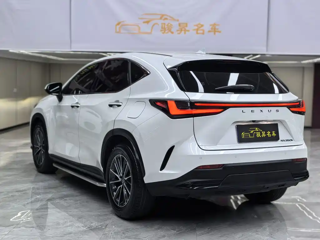 Lexus NX — миниатюра 4