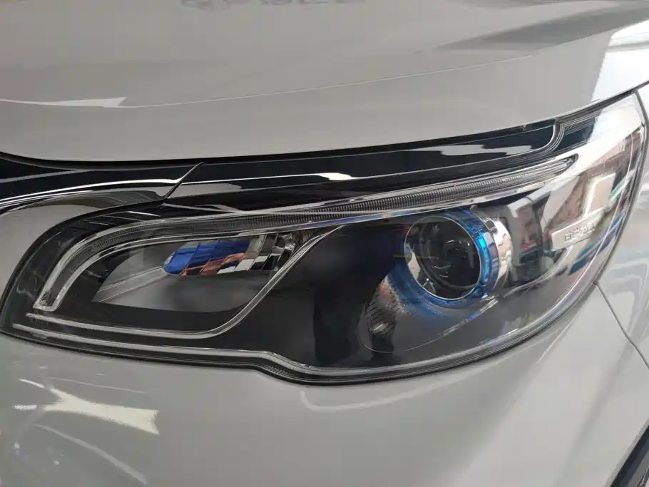 Geely Vision X3 — миниатюра 5