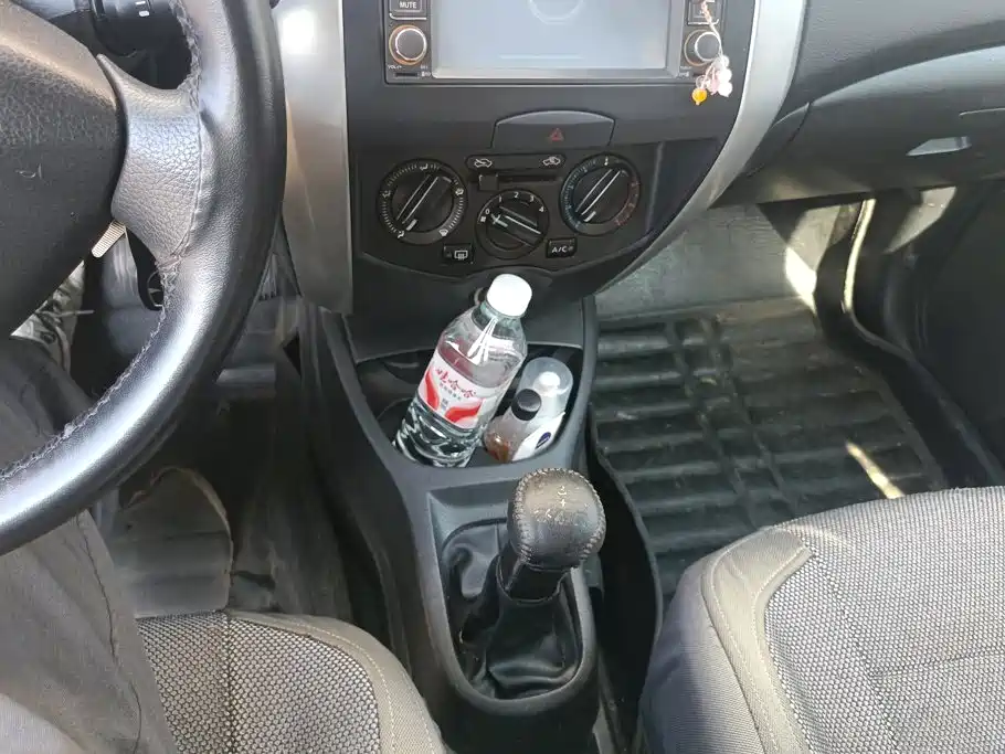Nissan Livina — миниатюра 16