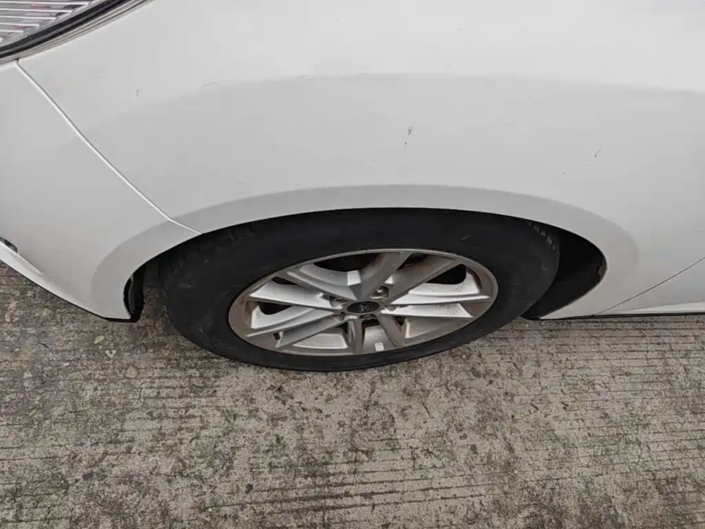Ford Focus — миниатюра 23