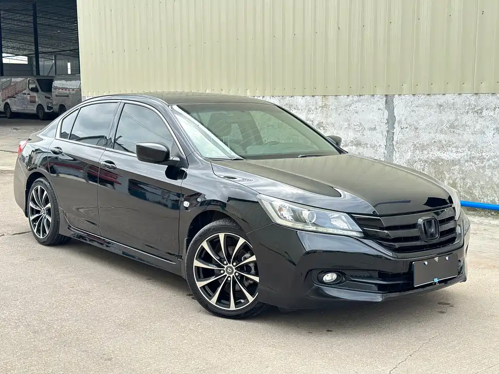 Honda Accord — миниатюра 7